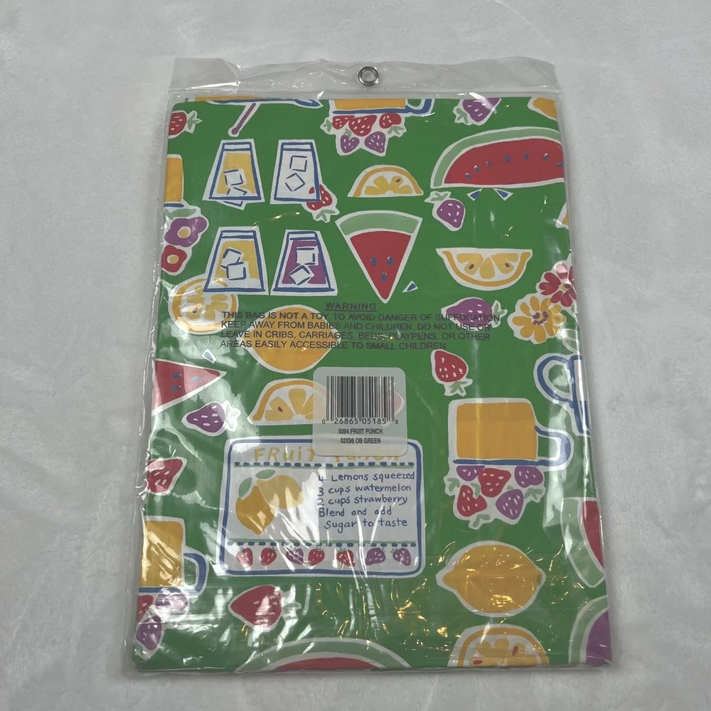 Elrene Picnic Place Fruit Punch Outdoor Vinyl Tablecloth 52x96 Oblong Green 5094